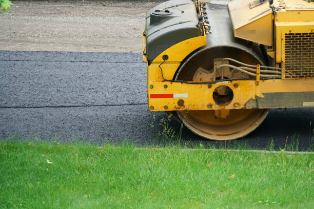 Best Driveway Paving Contractor  in Woodlawn, VA